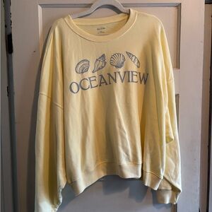 Hollister Butter Yellow Never Worn Crewneck Sweatshirt